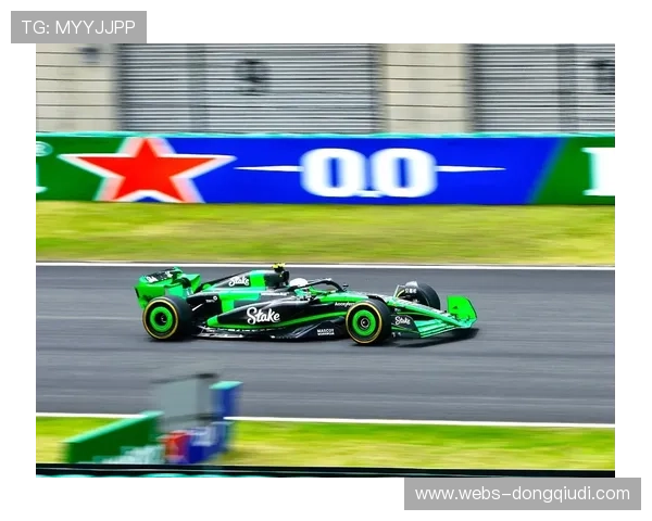 周冠宇摩托车通勤Vlog曝光，展现F1车手别样生活